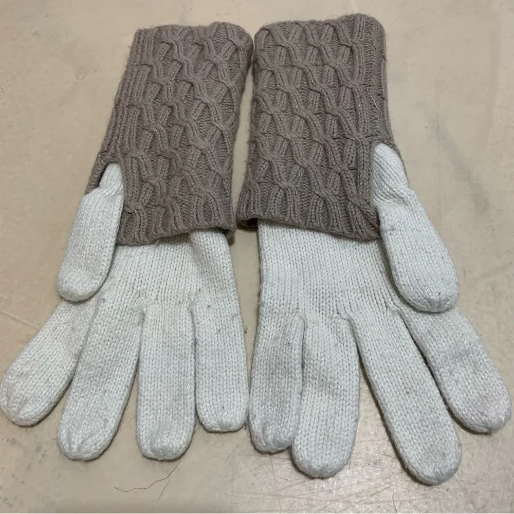 Fossil Tan & Cream Cable Knit Stretch Long Gloves Winter Fashion Dainty Womens